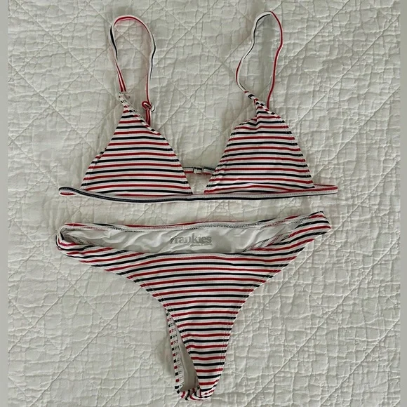 Frankies Bikinis Bikini Set 🇺🇸 - Picture 2 of 4